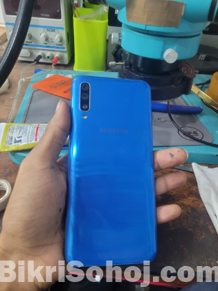 Samsung A50